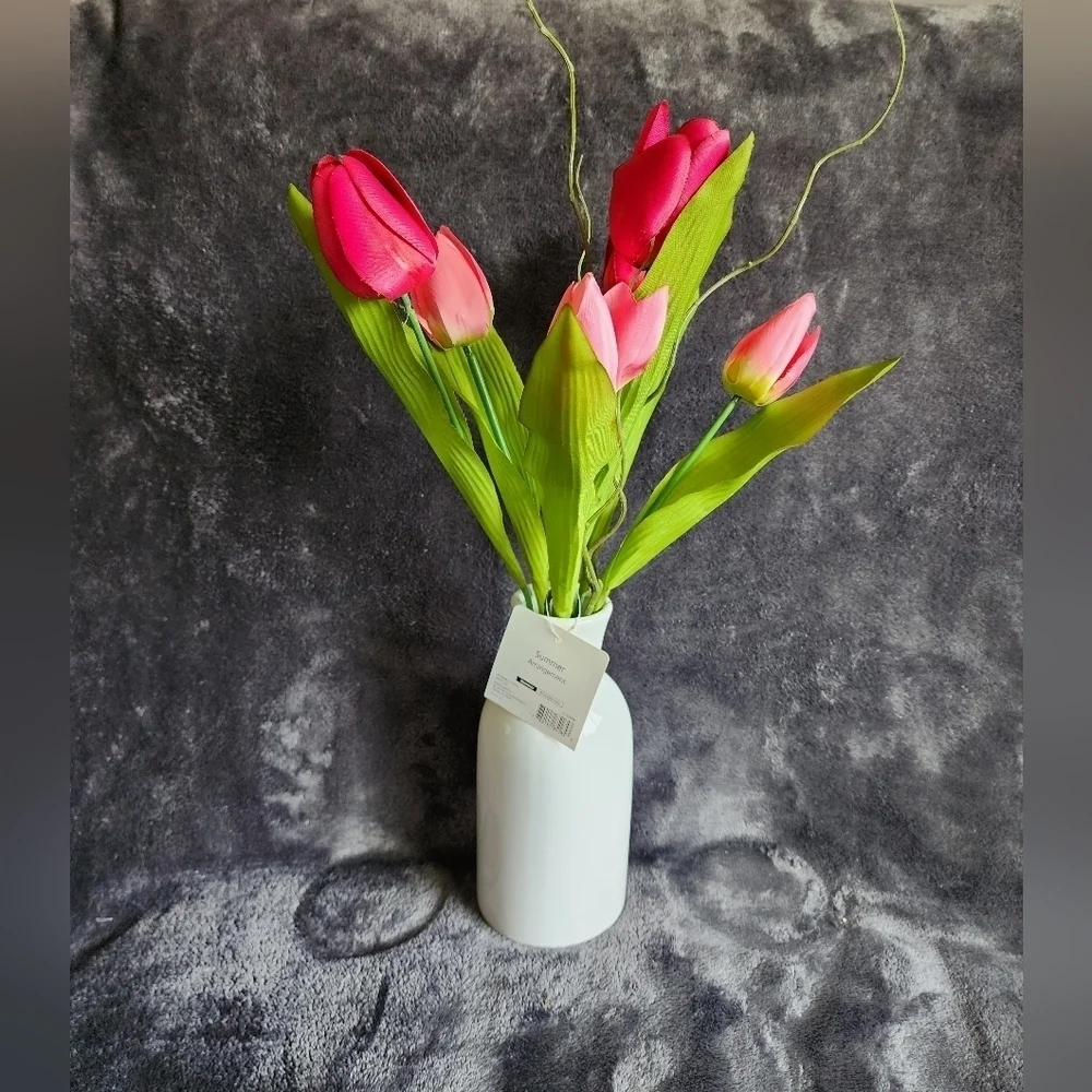 NWT summer pink Tulip Floral Arrangement in White Ceramic Pot, 17